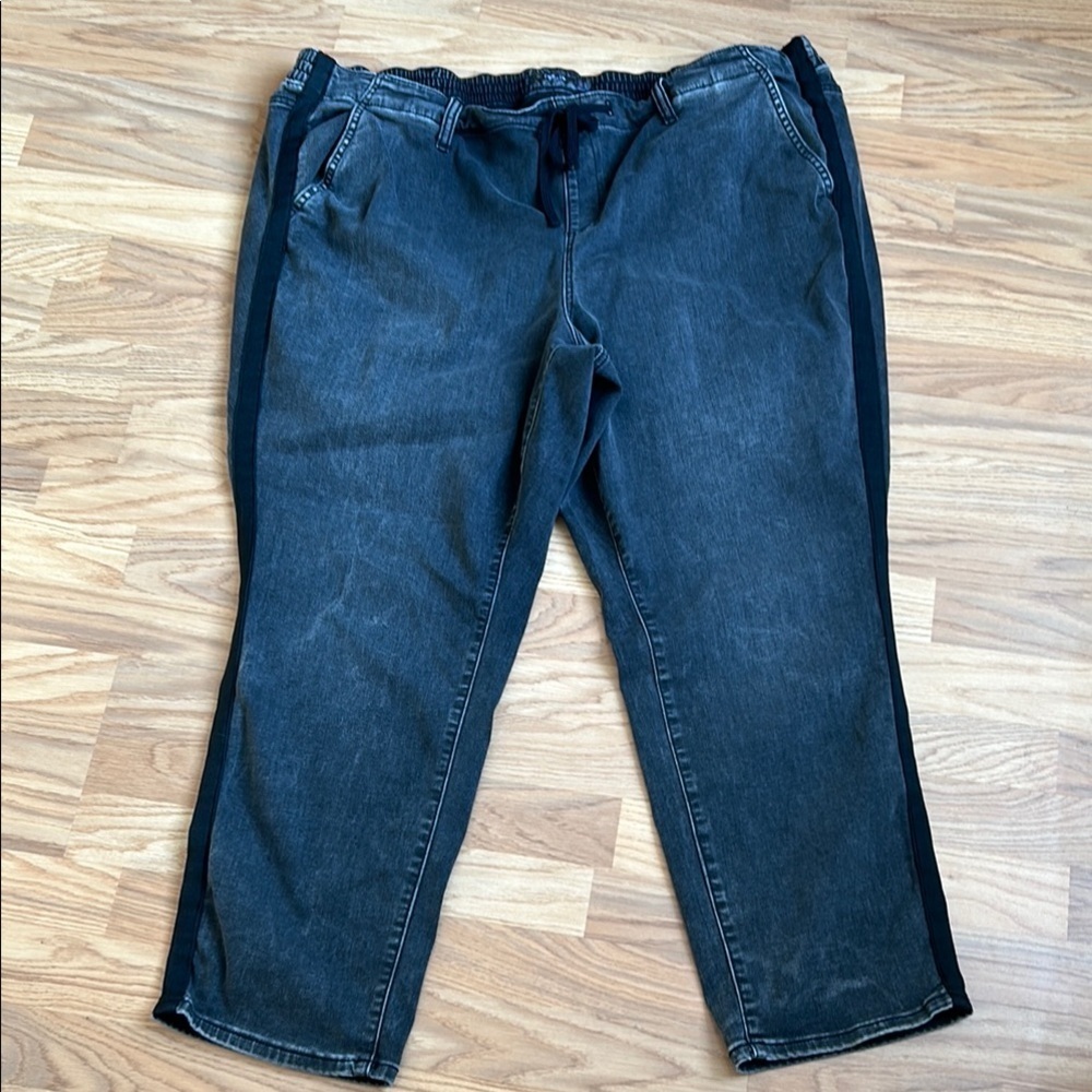 Torrid Black grey  Denim Jeans great condition